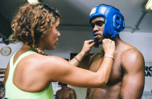 Friendly boxing sparring — Stock Photo, Image