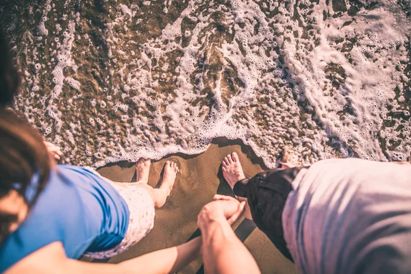 Pareja feliz pasando tiempo en Santa Mónica —  Fotos de Stock