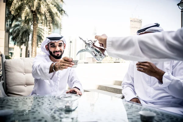 Arabská podnikatelé v Dubaji — Stock fotografie