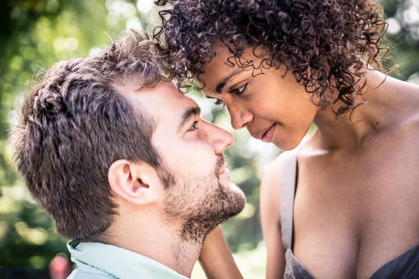 Happy smiling couple — Stock Photo, Image