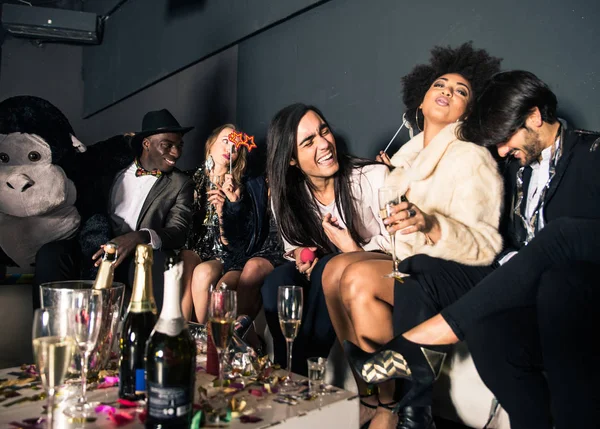 Friends having party in nightclub — Stock Photo, Image