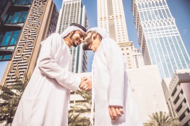 Emirlikleri işadamları tebrik