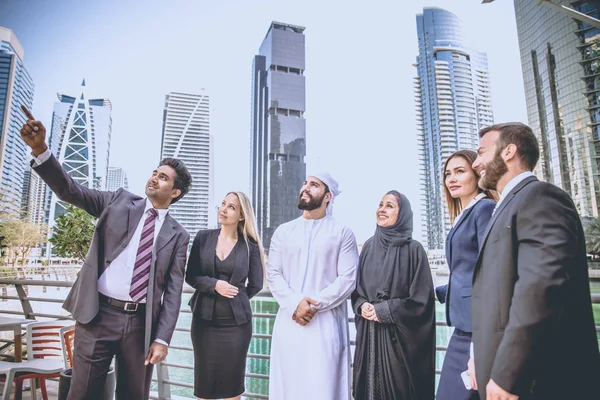 Grupo Multiétnico de Empresarios — Foto de Stock