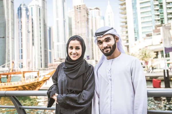 Arabian couple dating — Stock Photo, Image