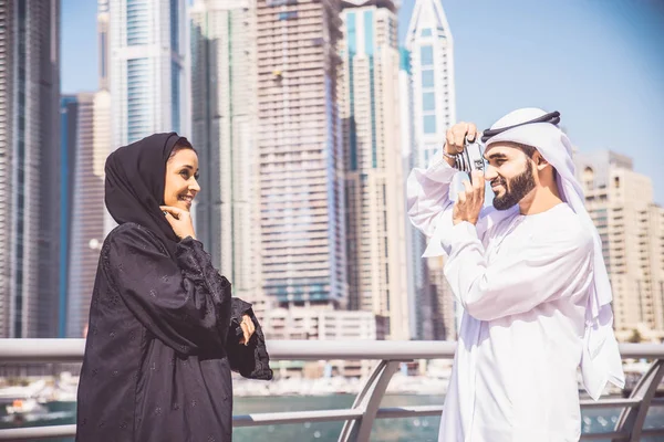 Pasangan Arab berkencan — Stok Foto