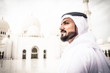 Sheikh Zayed cami de Arapça adam