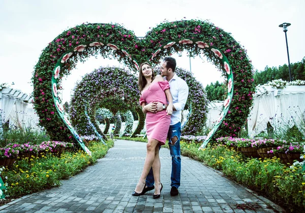 Hermosa pareja enamorada — Foto de Stock