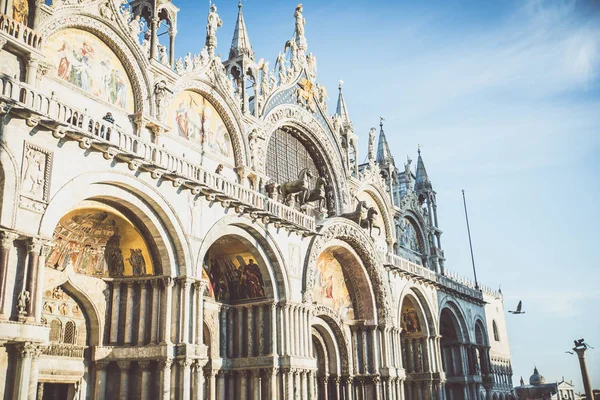 St. Mark Kathedrale in Venedig — Stockfoto