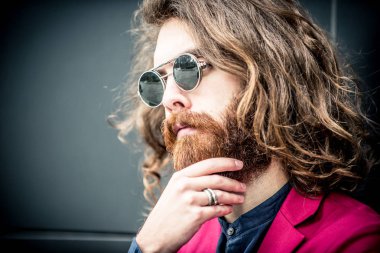 Serin hipster portre