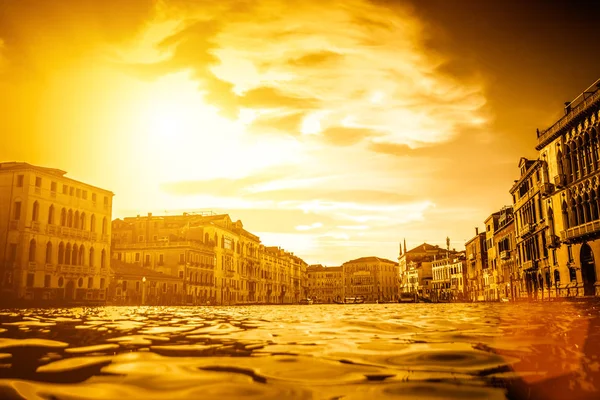 Venezia canal and gondolas — Stock Photo, Image