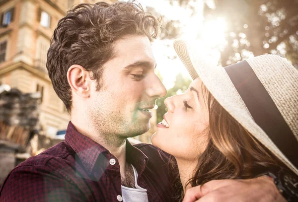 Couple of tourist on vacation in Rome — Stock Photo, Image