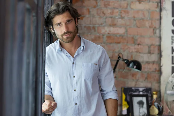 Handsome man portrait — Stock Photo, Image