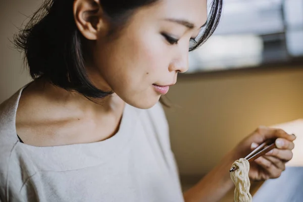 Beautiful japanese woman, lifestyle moments — Stock Photo, Image