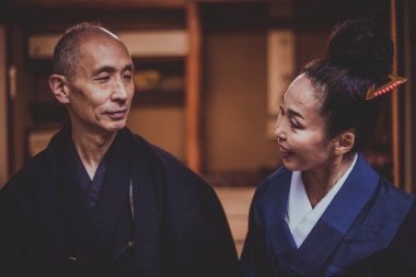 Üst düzey Çift yaşam tarzı anlarda bir geleneksel Japon ev