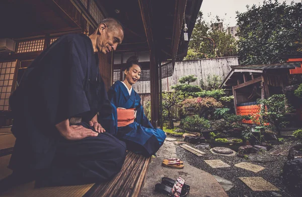 Senior couple lifestyle moments in a traditional japanese house — Stock Photo, Image