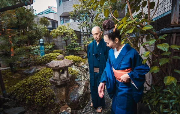 Senior couple lifestyle moments in a traditional japanese house — Stock Photo, Image