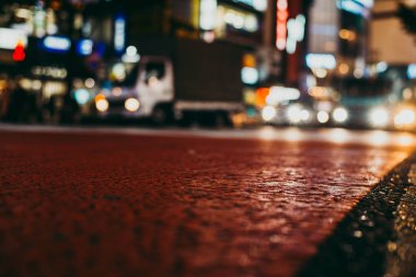 Tokyo bir sokakta gece zaman, sokak fotoğrafı makro görünümü
