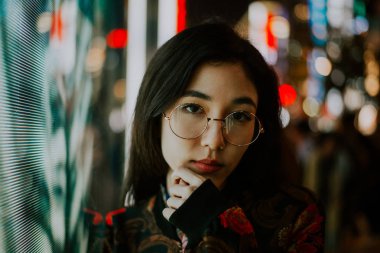 Güzel Asyalı Japon kız sokak Portreler