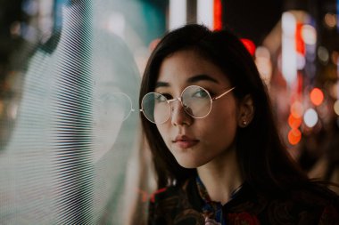 Güzel Asyalı Japon kız sokak Portreler