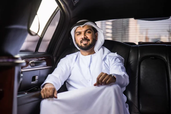 Emirati uomo d'affari ritratto — Foto Stock