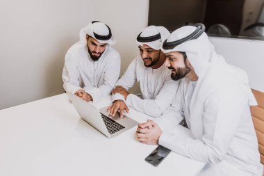 Arapça iş takım ofisi