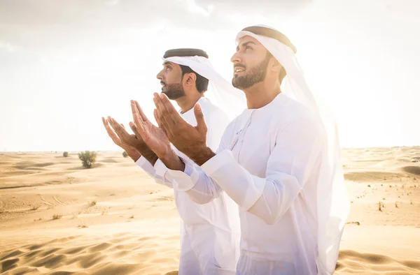 Arabic men in the desert — 스톡 사진