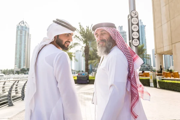 Empresários em Dubai — Fotografia de Stock
