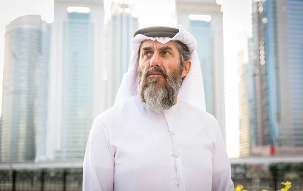 Uomo d'affari a Dubai — Foto Stock