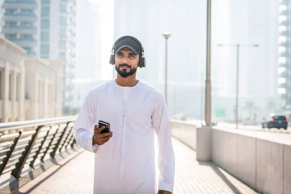 Arabic man with kandora in Dubai — 스톡 사진