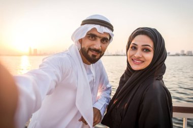 Arabic couple dating in Dubai
