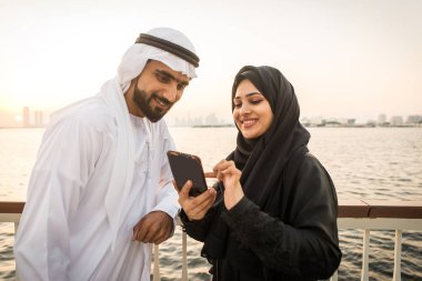 Arabic couple dating in Dubai