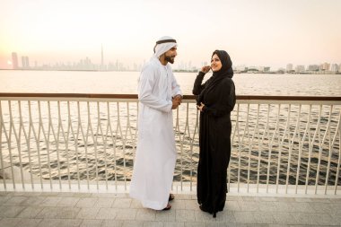 Arabic couple dating in Dubai