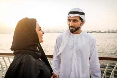 Arabic couple dating in Dubai