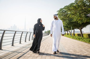 Arabic couple dating in Dubai