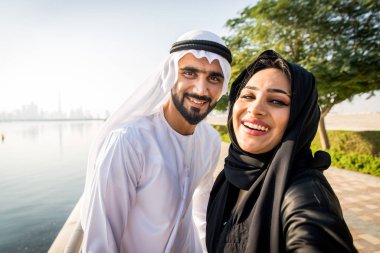 Arabic couple dating in Dubai