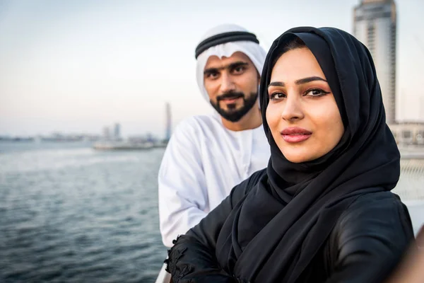 Arabic couple dating in Dubai