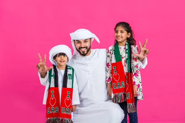 Emiraten mensen in studio — Stockfoto