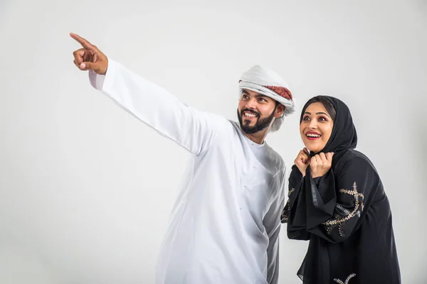 Emirates people in studio — Stock fotografie