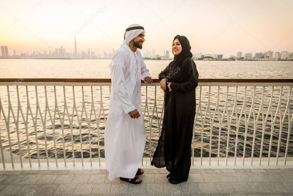 Arabic couple dating in Dubai