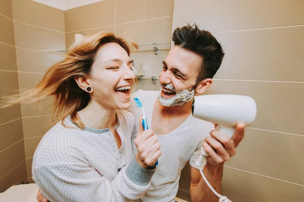 Two Young Adults Home Beautiful Couple Having Fun Bathroom — Stock Photo, Image