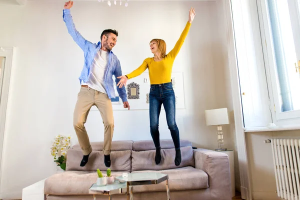 Two Young Adults Home — Stock Photo, Image
