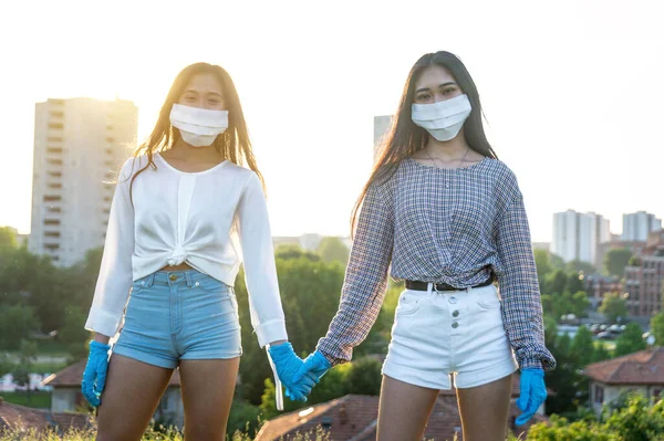 Groupe Filles Asiatiques Sortant Après Quarantaine Pendant Période Coronavirus Jeunes — Photo