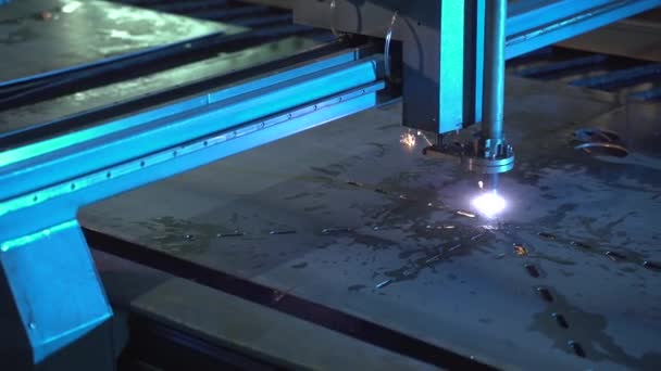 Plasma Cutting Metal Factory Slider Shooting Slow Motion — Stock Video