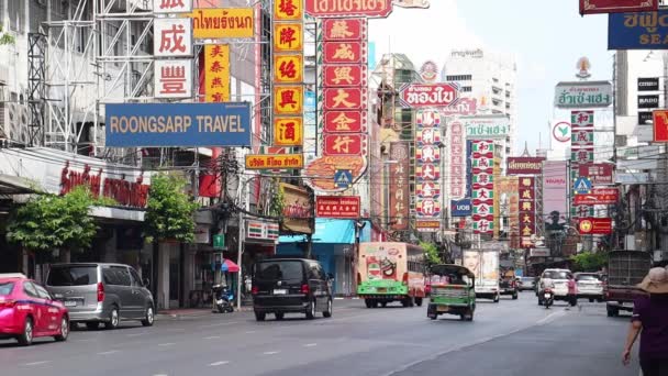 China Town, Bangkok, Thailand - May 9, 2020 : Day of CHINA TOWN area, landmark of Bangkok Thailand due Coronavirus (COVID-19) outbreak situation of the world. — Stock Video