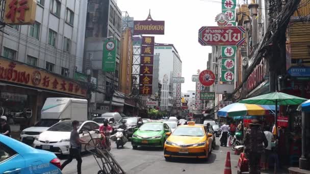 China Town, Bangkok, Thailand - May 9, 2020 : Day of CHINA TOWN area, landmark of Bangkok Thailand due Coronavirus (COVID-19) outbreak situation of the world. — Stock Video