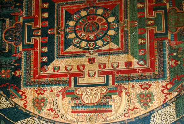 Mandala en el techo del monasterio tibetano — Foto de Stock