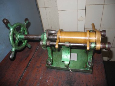 Ayurvedic ilaç üretimi için basın, Hindistan, Kerala, K