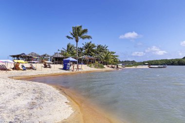 Cear eyaletindeki Canoa Quebrada Plajı 'ndaki insanlar