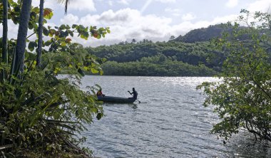 Costa Beach, Vila Velha, Espirito Santo Eyaleti - Brezilya. Balıkçıların gündüz çekimleri
