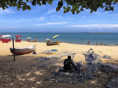 Costa Beach 'teki Fishman, Vila Velha, Espirito Santo Eyaleti, Brezilya. Gündüz çekimi